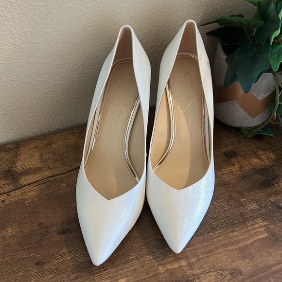 Jessica Simpson Size 10 Patent Leather White heels - Picture 2 of 5